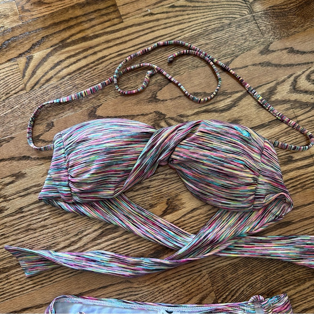 Roxy swim NWOT medium bikini twist bandeau multicolored fine stripes - Picture 3 of 12